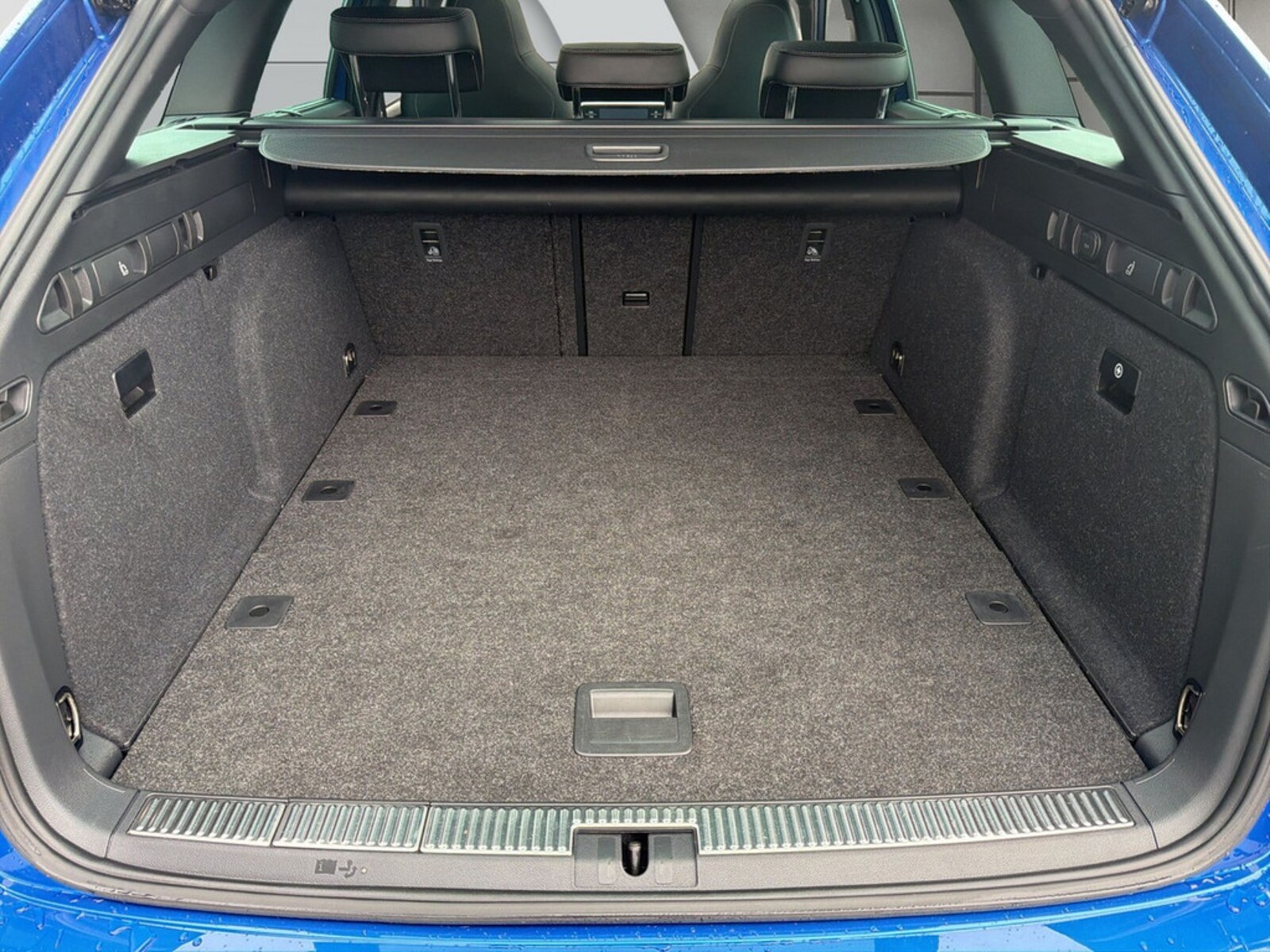 Škoda Superb Combi – Bild 9