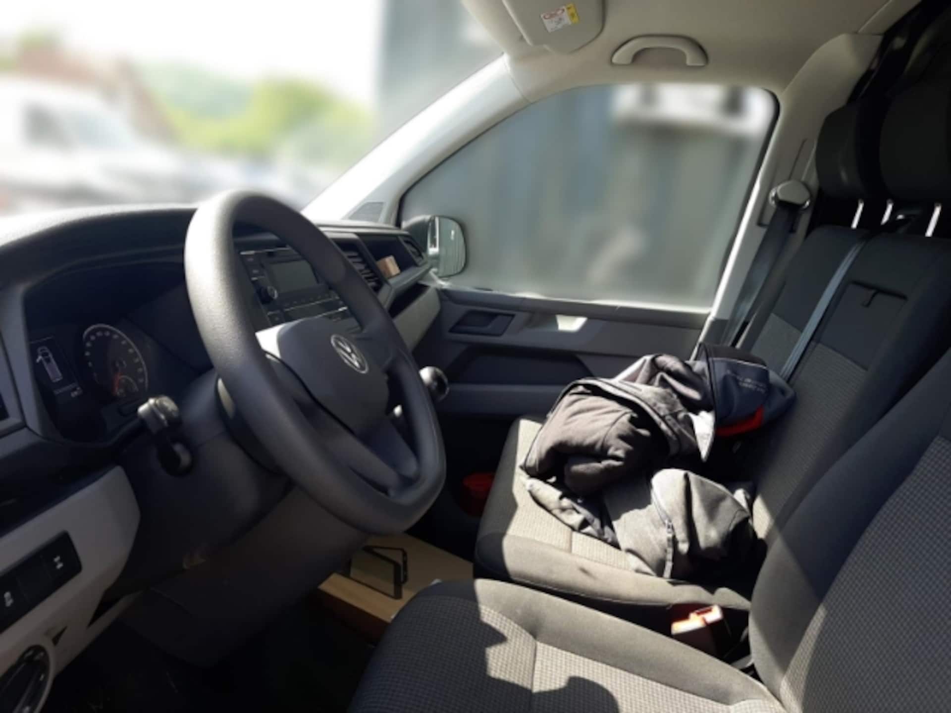 Volkswagen T6.1 Transporter Kasten langer Radstand