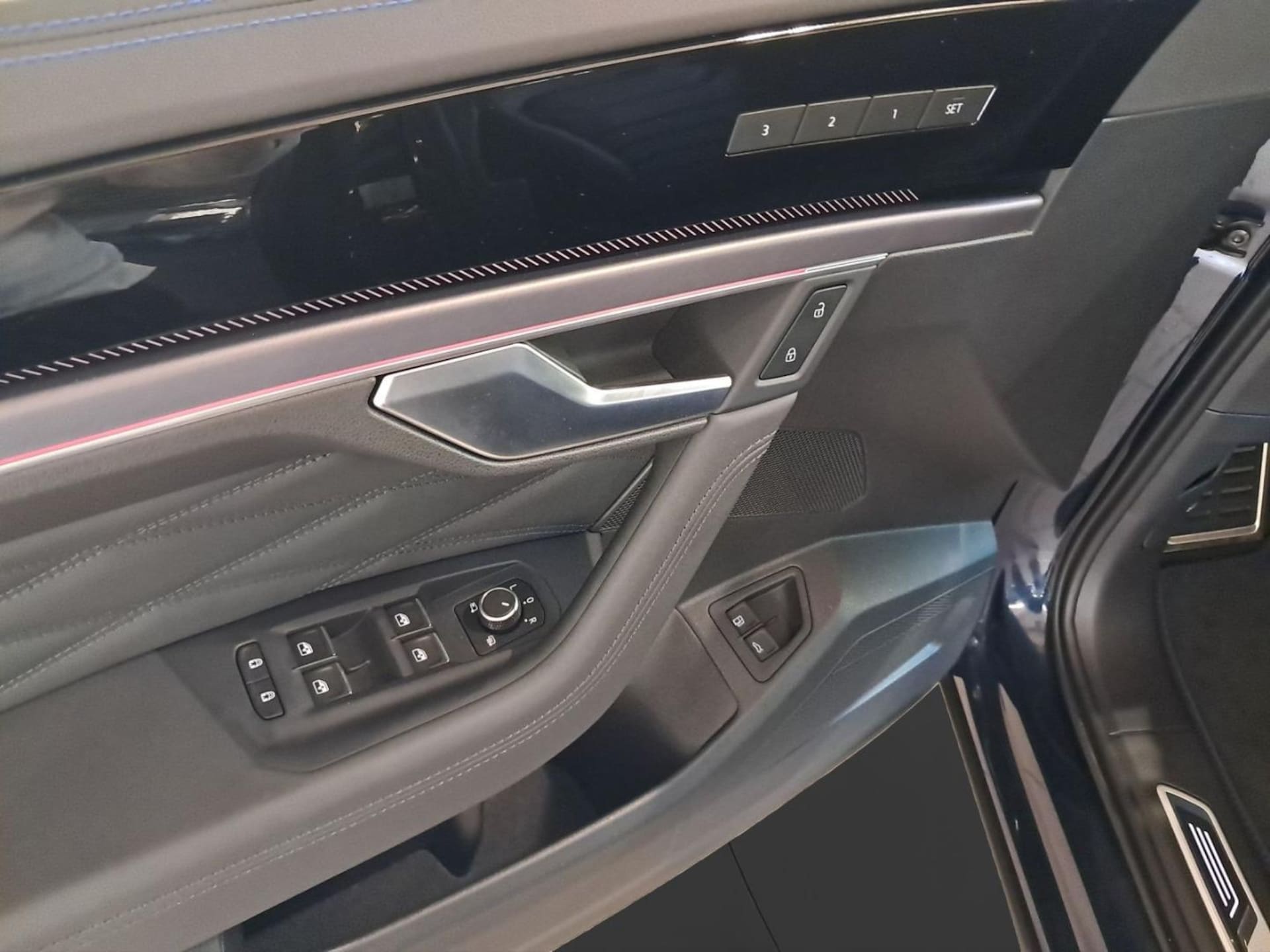 Volkswagen Touareg R