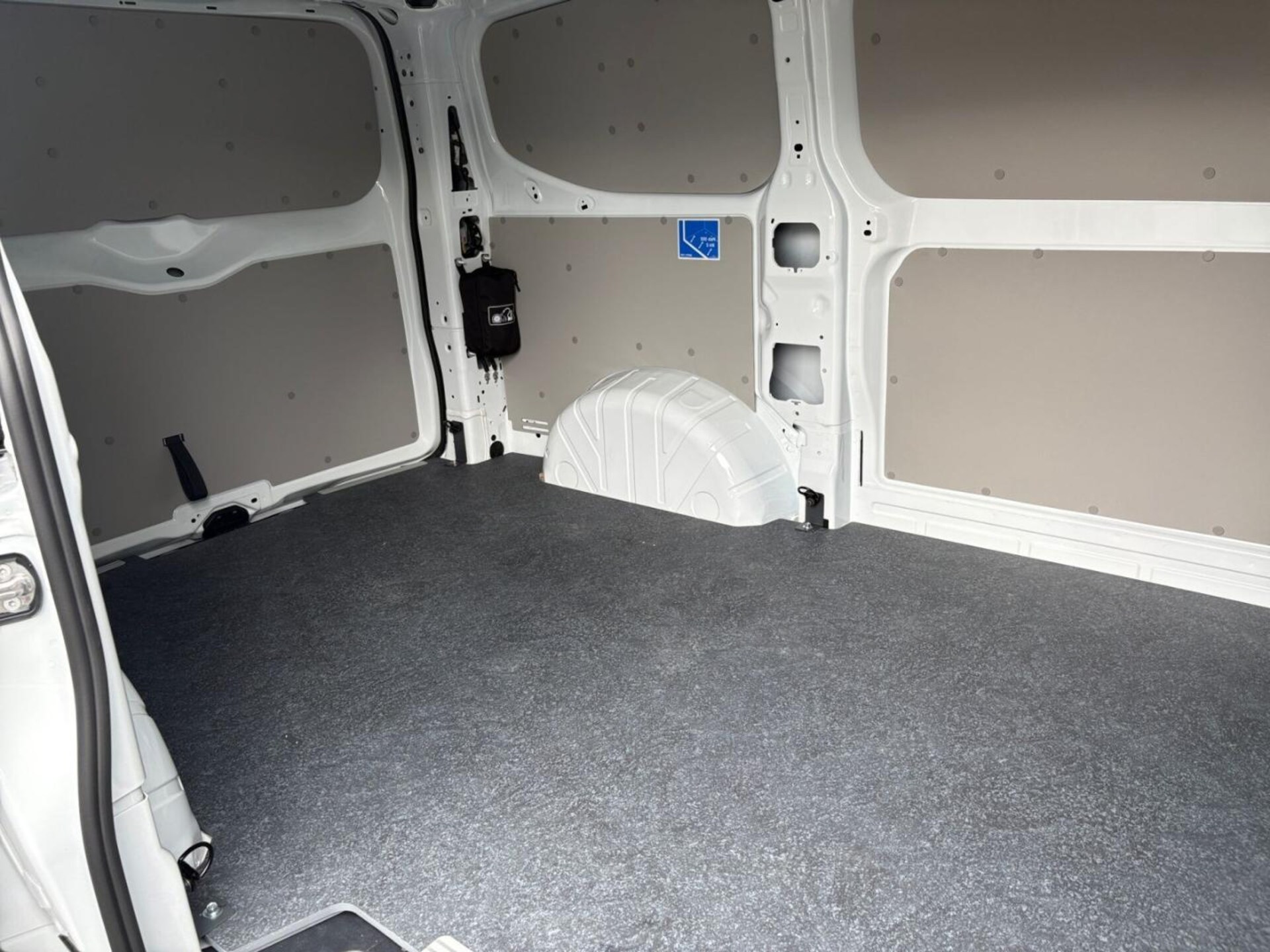 Volkswagen Transporter Kasten kurzer Radstand