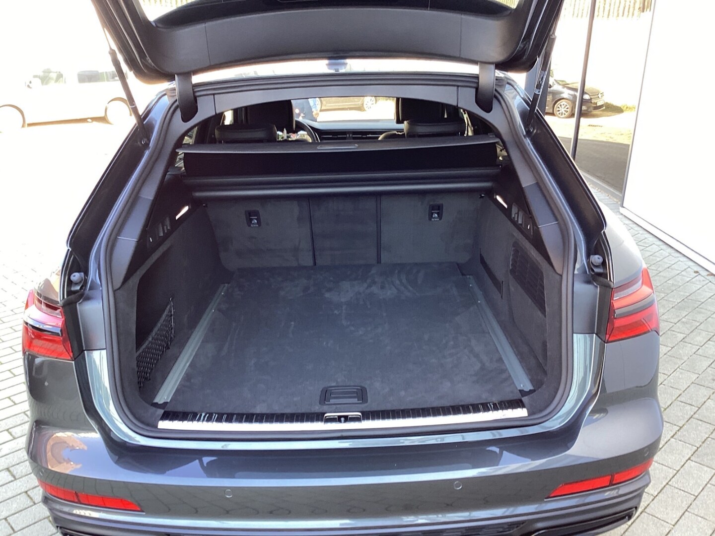Image about Audi A6 Avant sport 40 TDI quattro S tronic