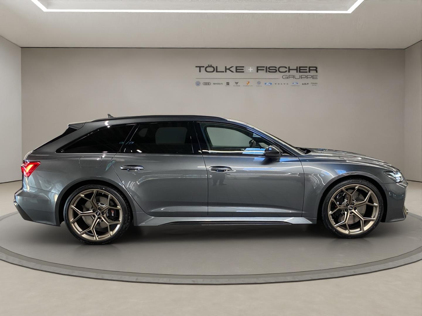 Image about Audi RS 6 Avant performance quattro tiptronic