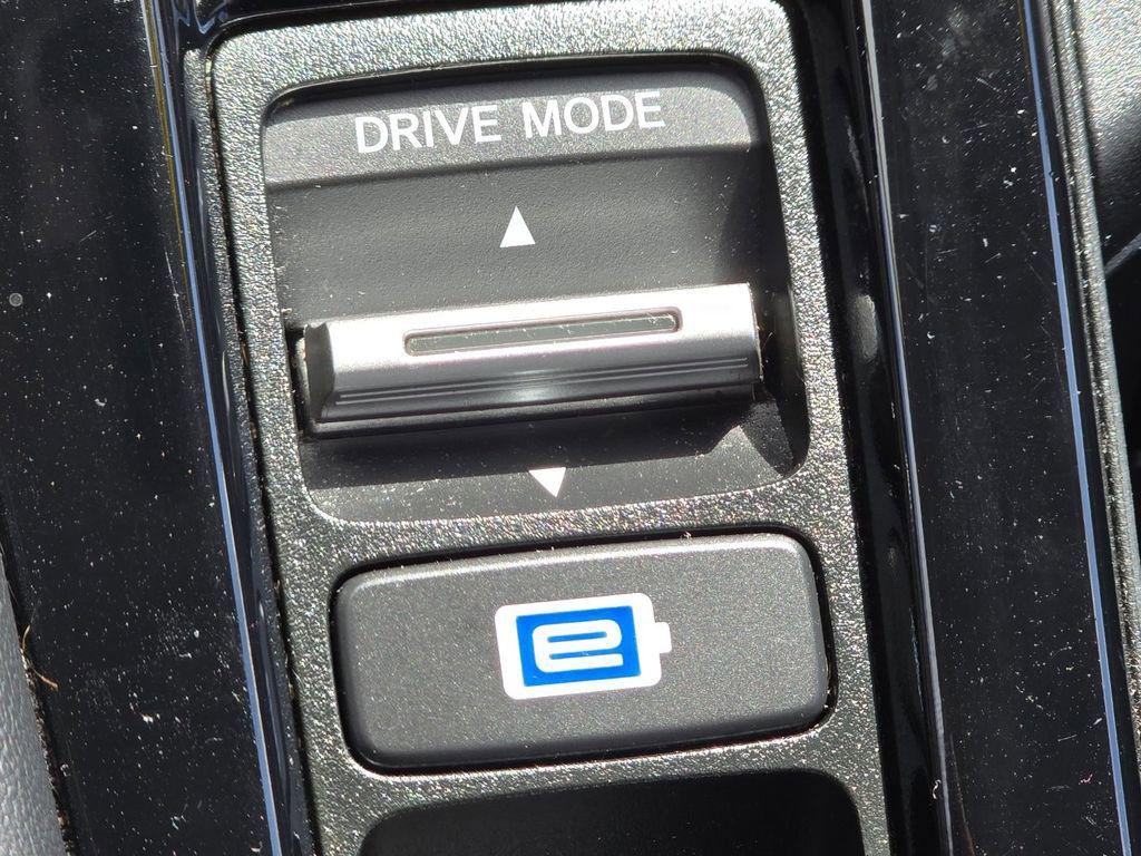 2023 Honda Accord Hybrid Touring - Photo 13