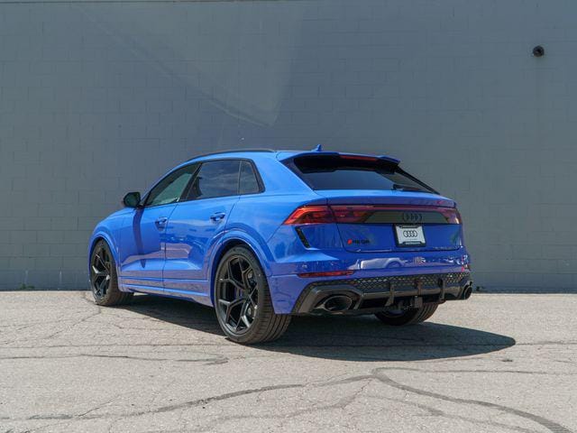 2026 Audi RS Q8 SUV performance