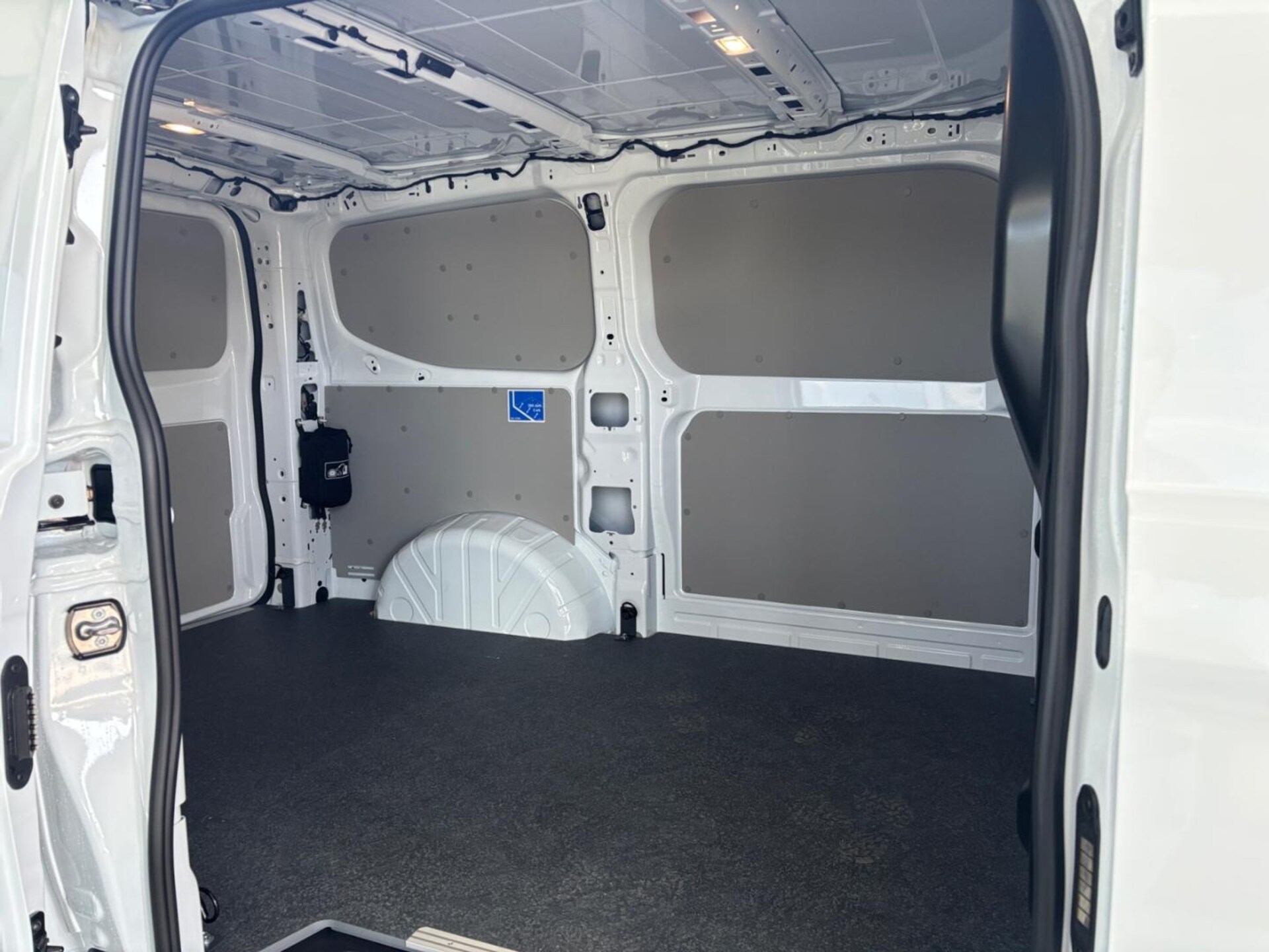 Volkswagen Transporter Kasten kurzer Radstand