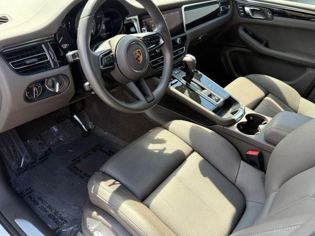 2023 Porsche Macan