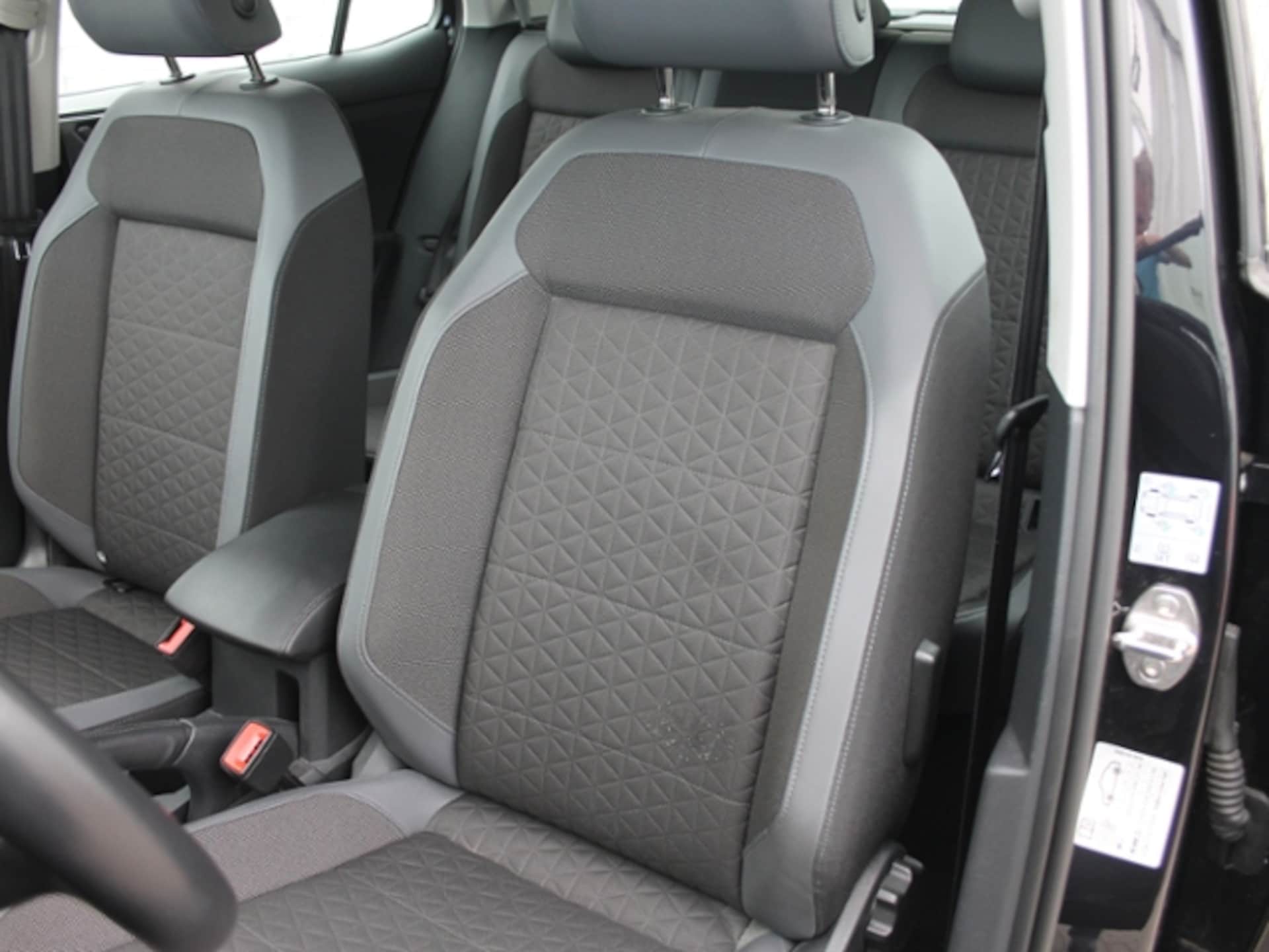 Volkswagen T-Cross Style