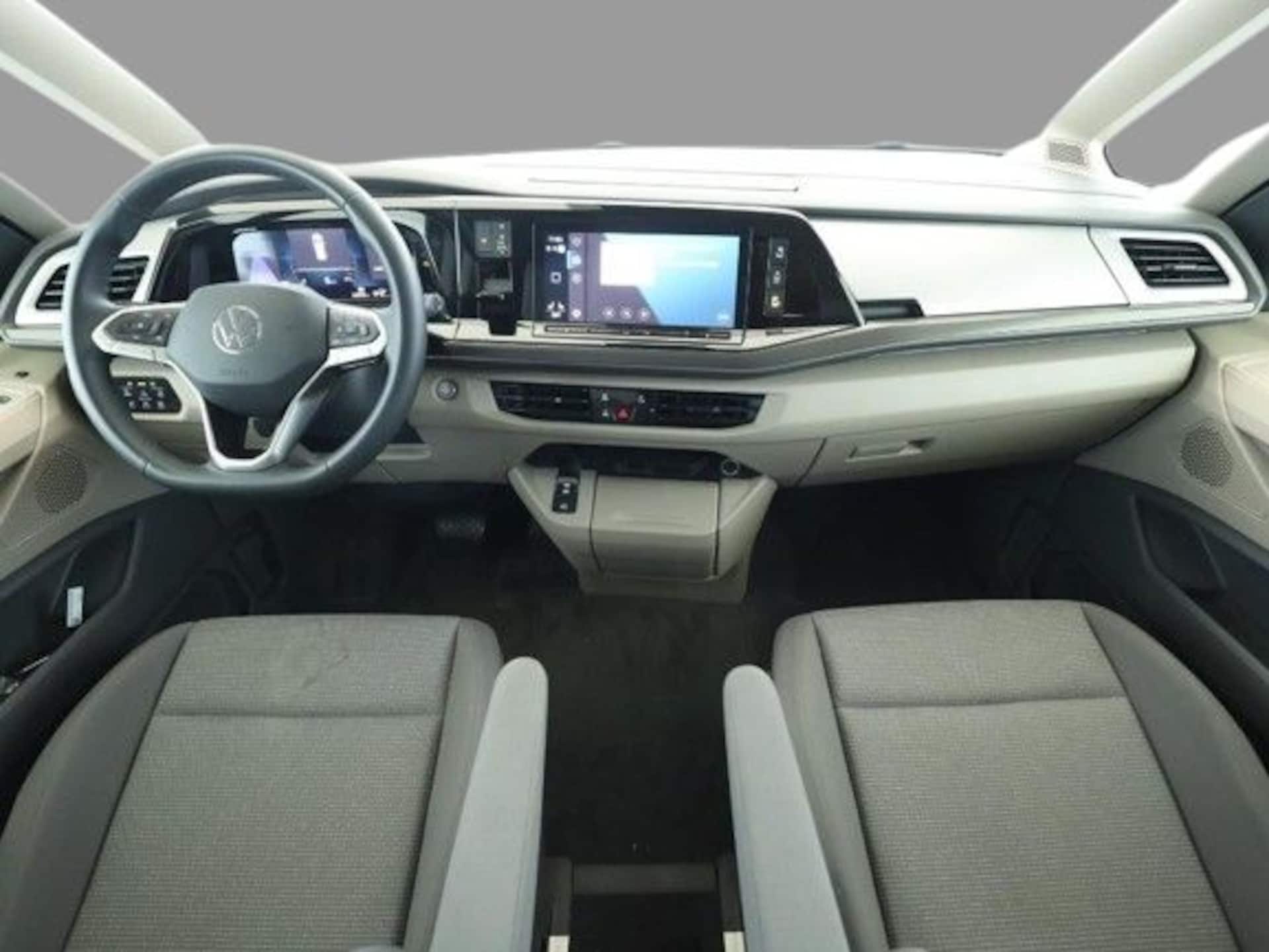 Volkswagen Multivan Langversion Basis-Modell