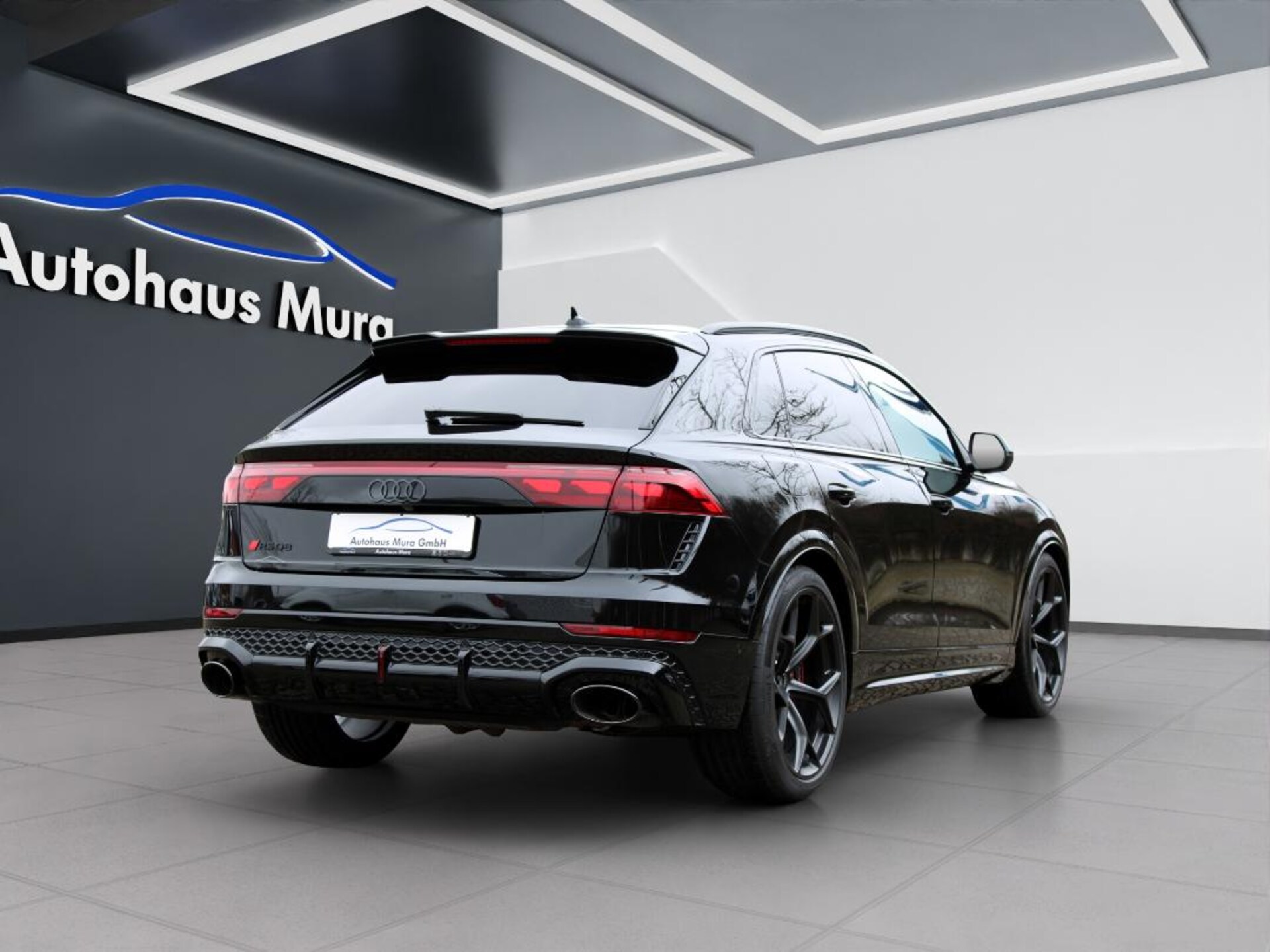 Audi RS Q8 SUV performance