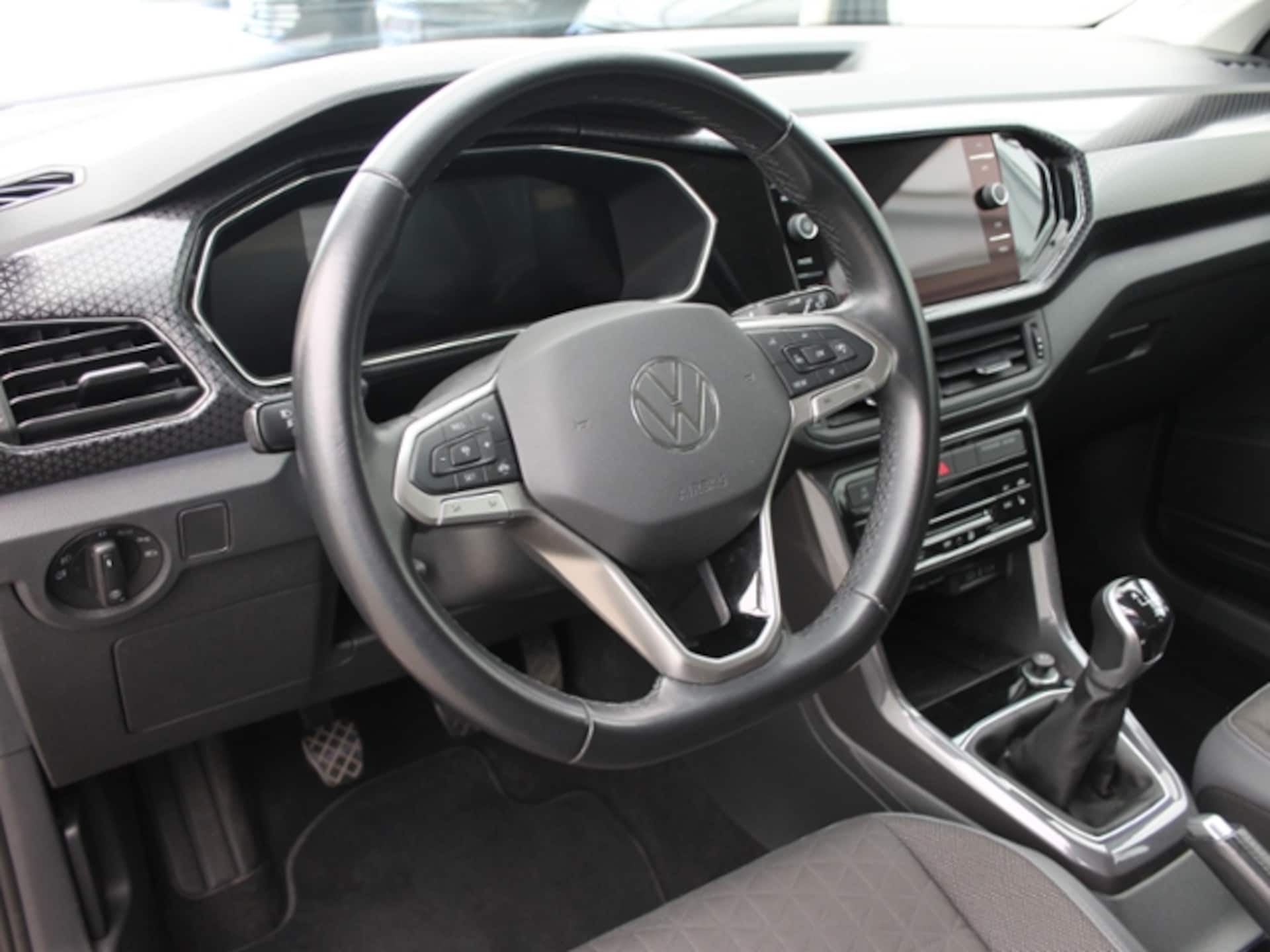 Volkswagen T-Cross Style