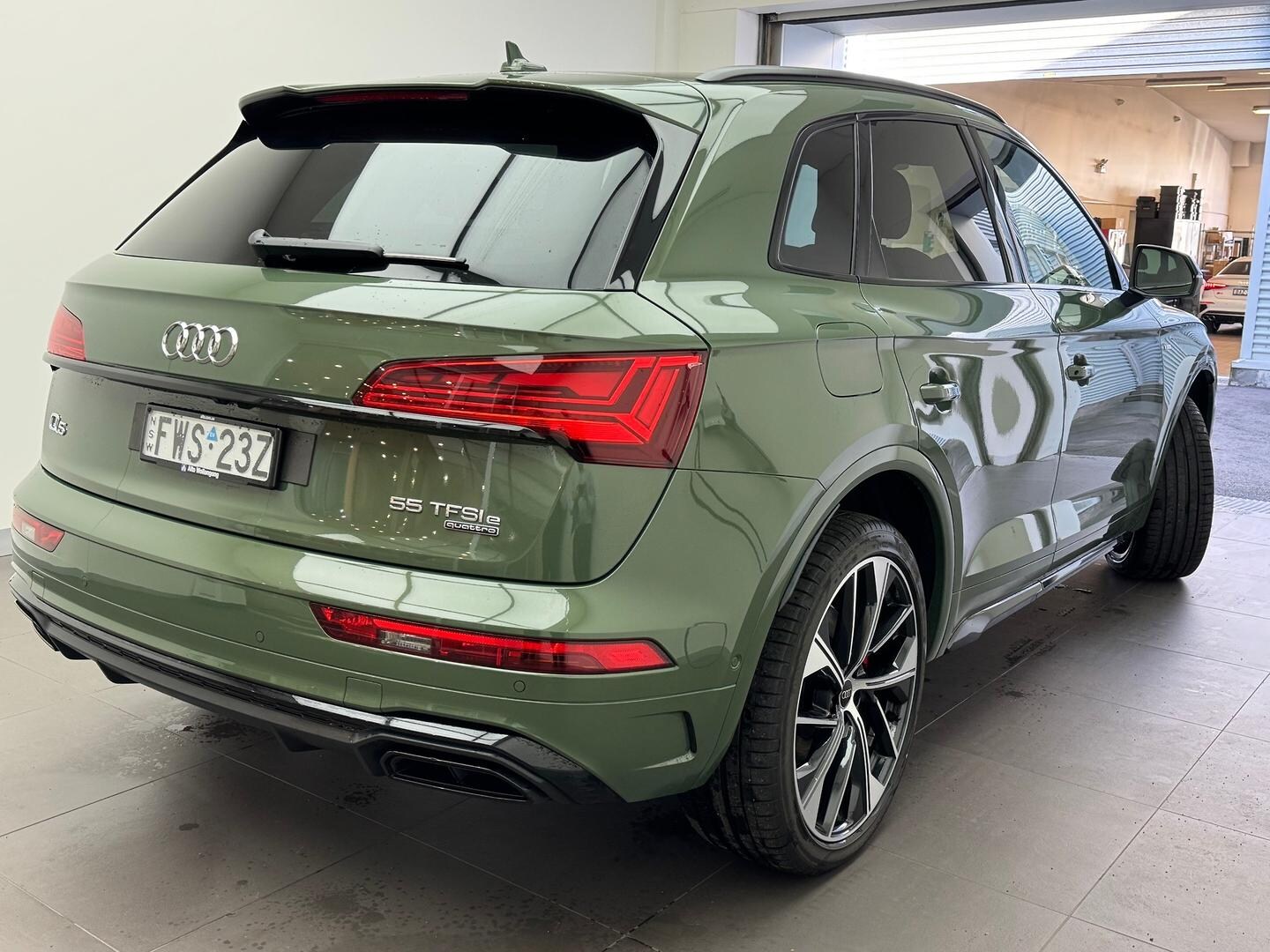 Image about Audi Q5 TFSI e S line 55 TFSI e quattro S tronic