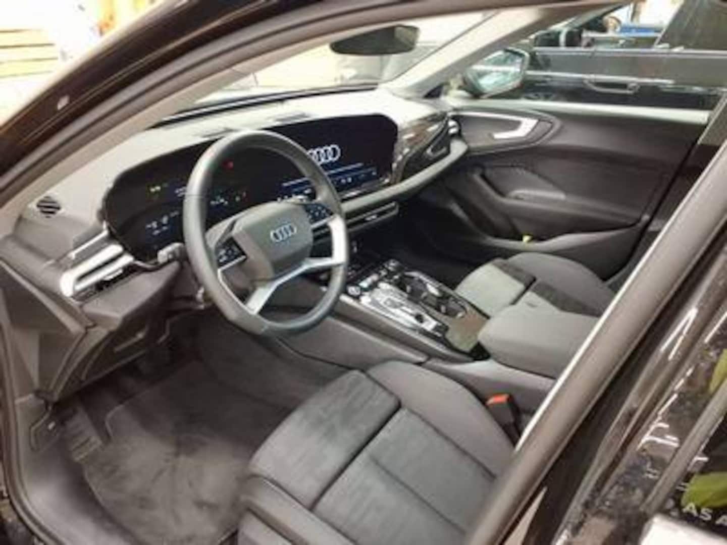 Bild über Audi A5 Avant e-hybrid e-hybrid quattro 220 kW S tronic - für weitere Informationen kontaktieren Sie den Audi Partner