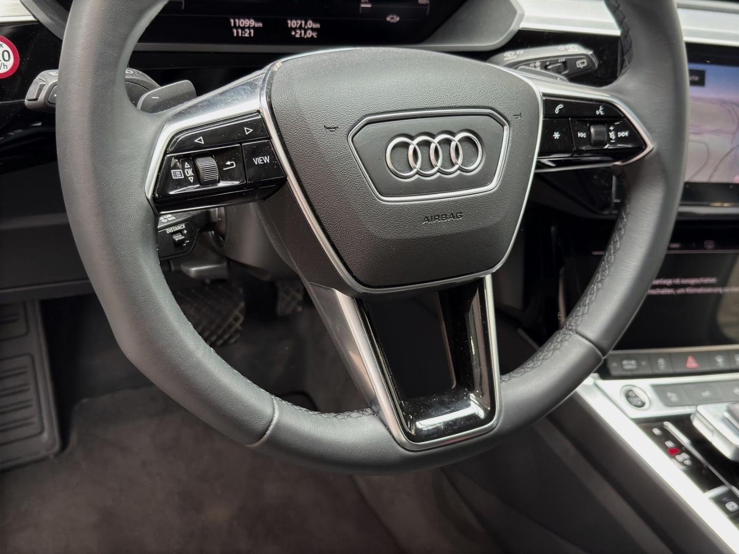 Image about Audi Q8 e-tron S line 50 e-tron quattro