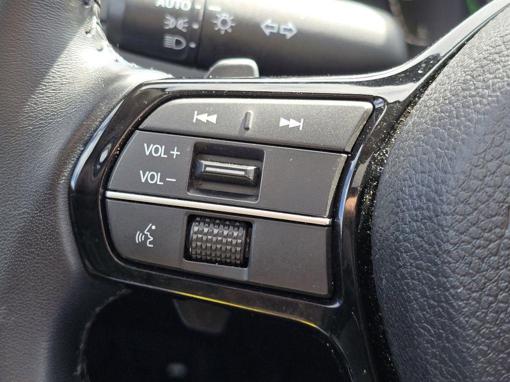 2023 Honda Accord Hybrid Touring - Photo 16
