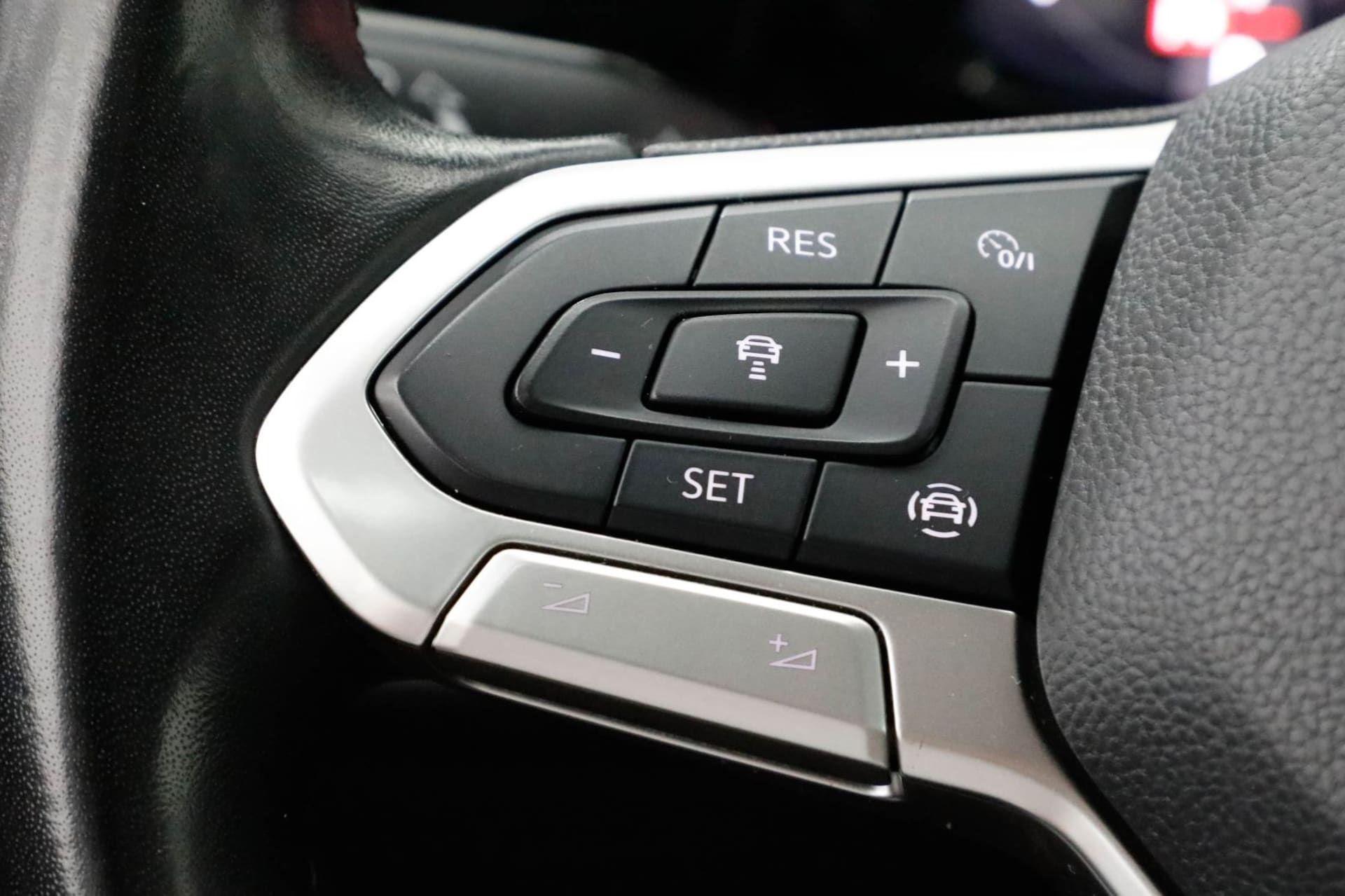 Volkswagen Golf Active