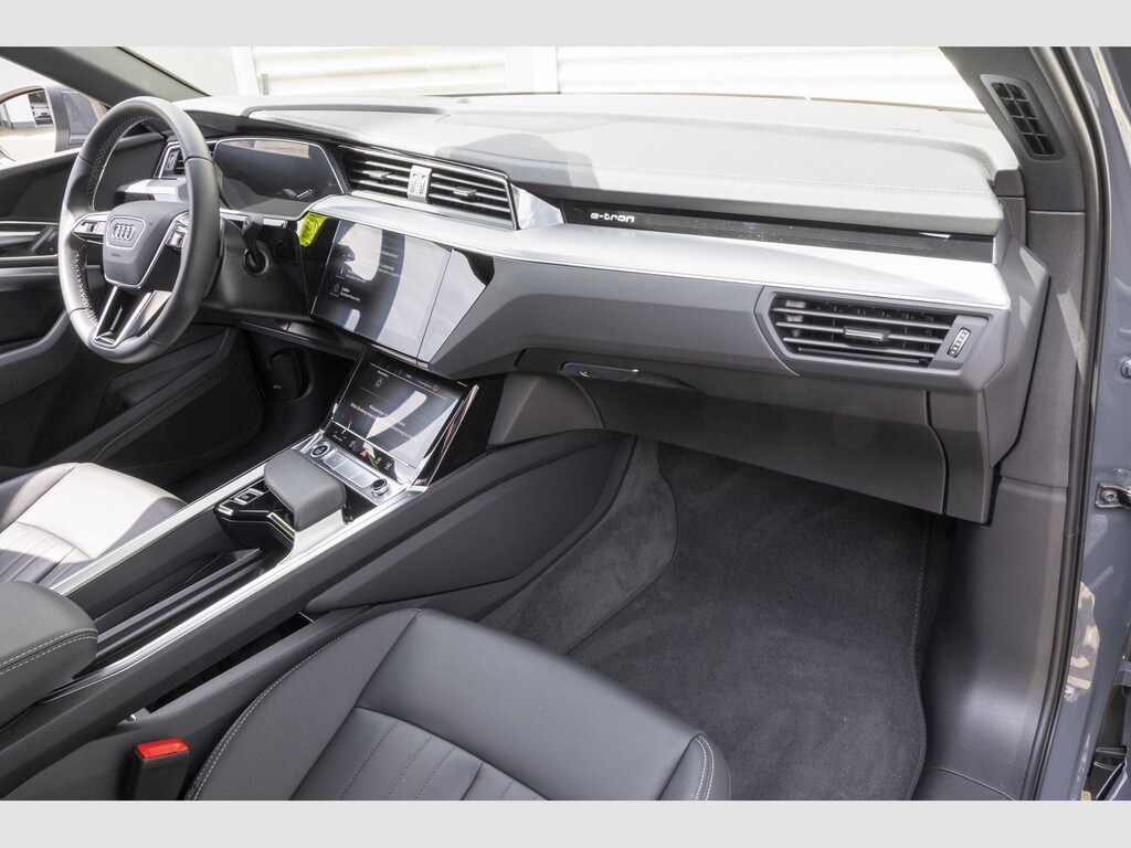 Image about Audi Q8 Sportback e-tron advanced 55 e-tron quattro