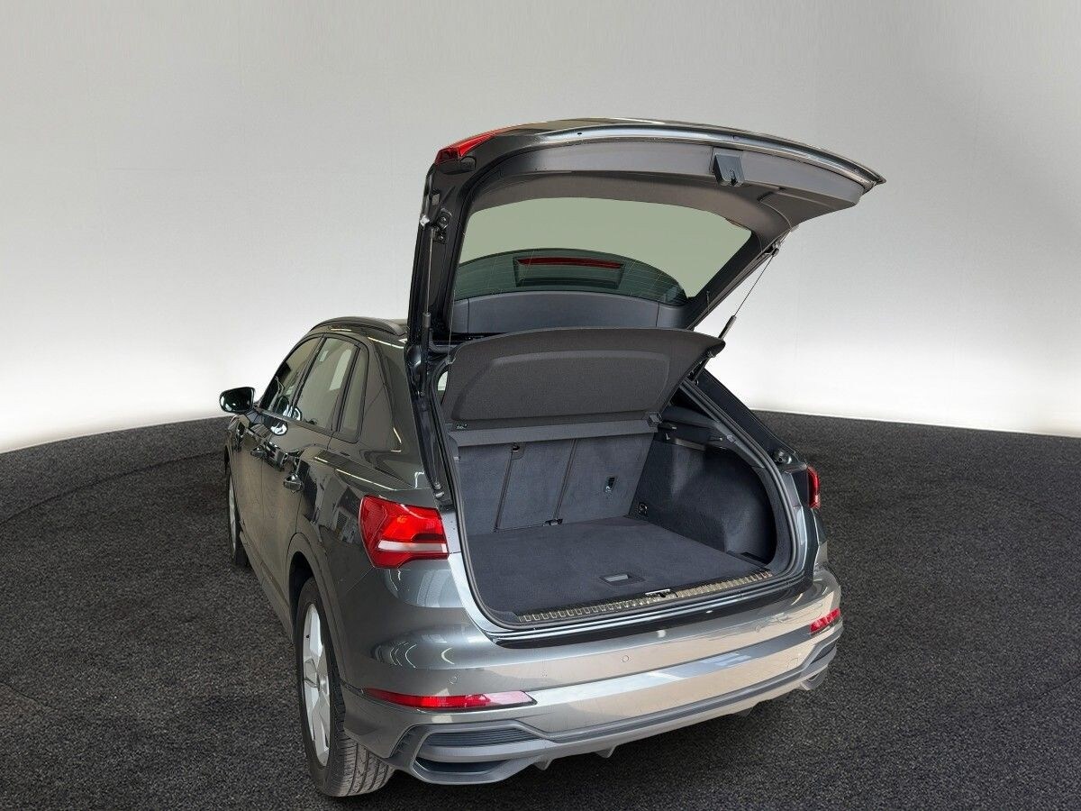 Image about Audi Q3 45 TFSI quattro S tronic