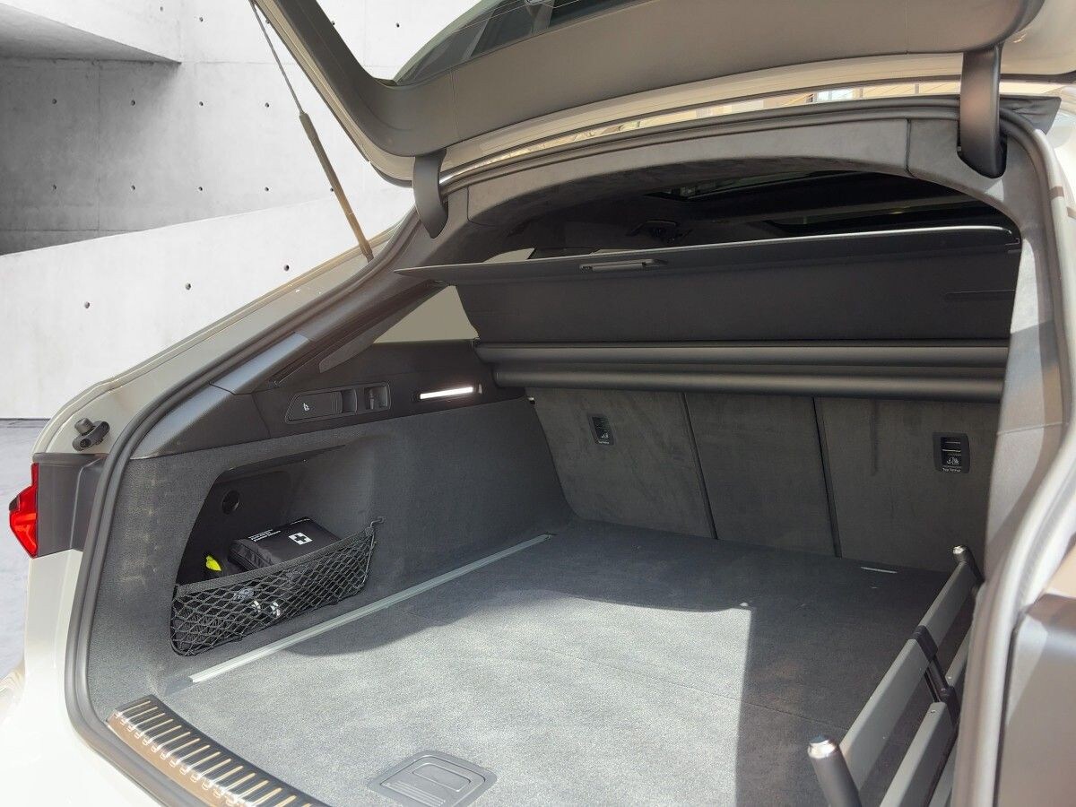 Image about Audi RS 6 Avant performance quattro tiptronic