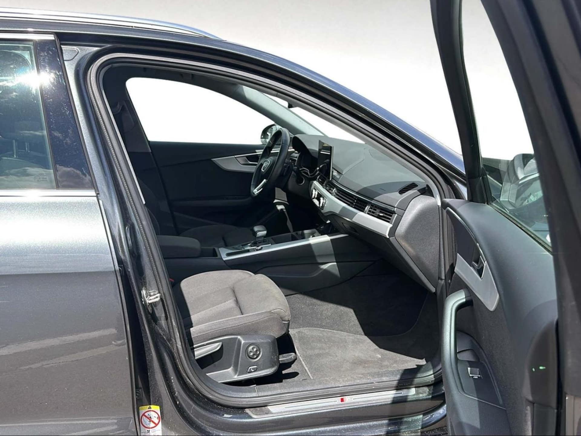Audi A4 Avant S line