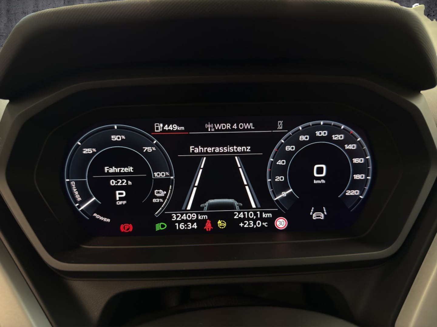 Bild über Audi Q4 e-tron 40 e-tron - für weitere Informationen kontaktieren Sie den Audi Partner