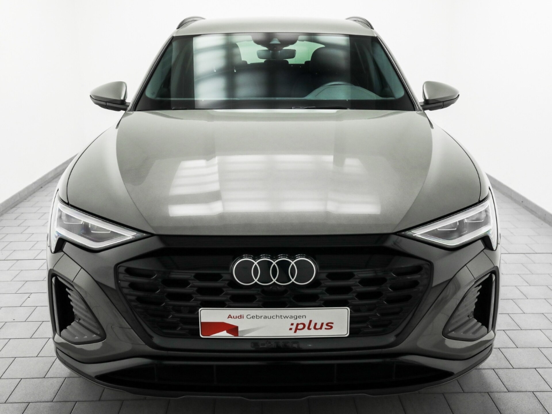 Audi Q8 e-tron S line