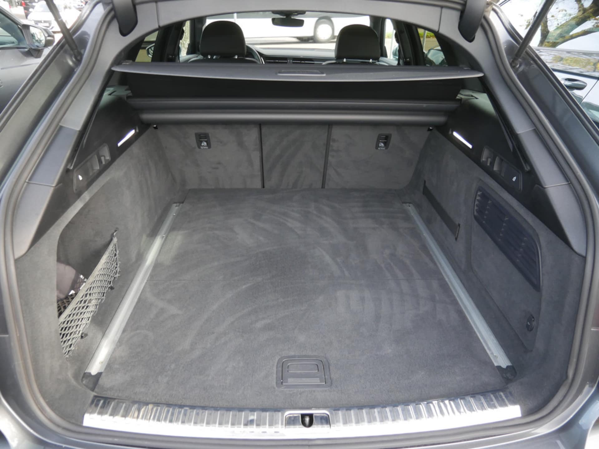 Audi S6 Avant