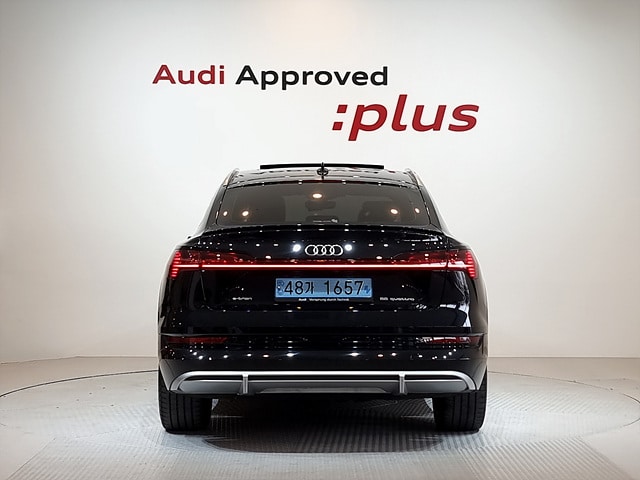 Audi e-tron !! GEACAE 0 5