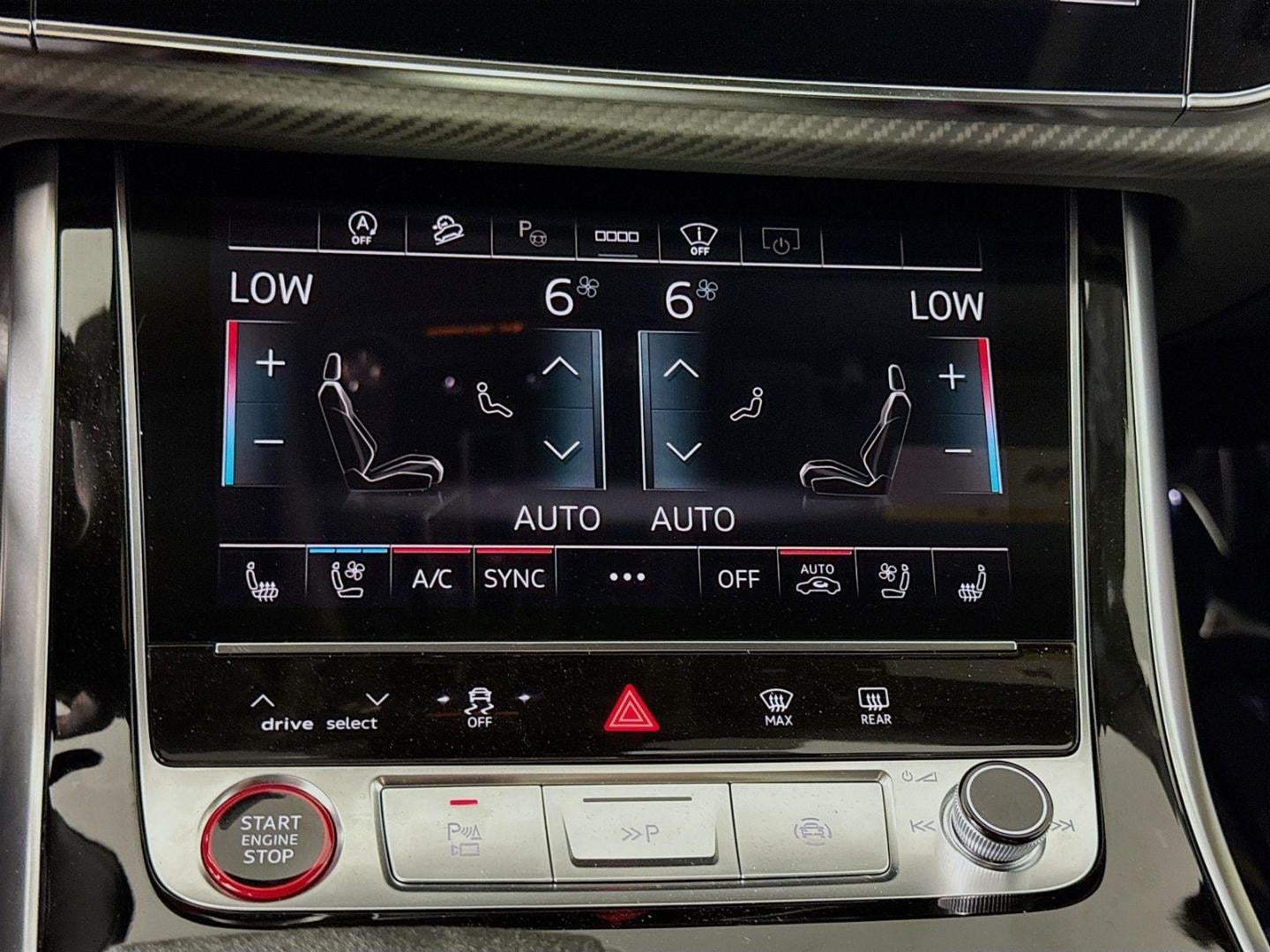 2025 Audi RS Q8 Base - Photo 16