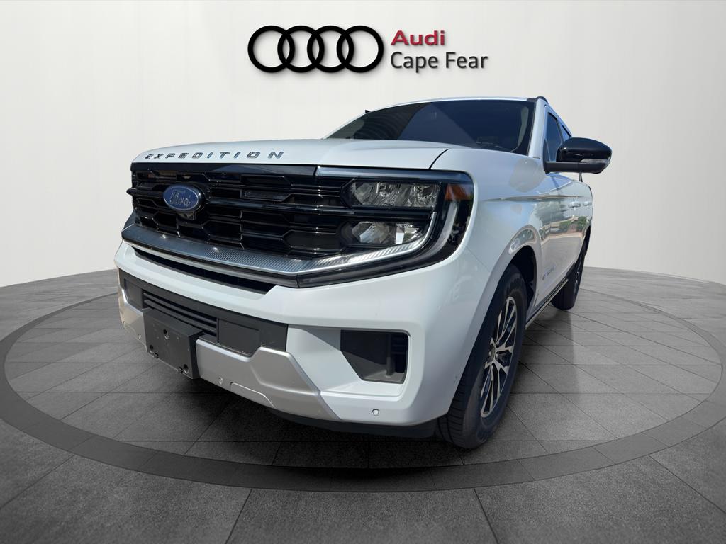 2025 Ford Expedition Platinum 4x4's photo