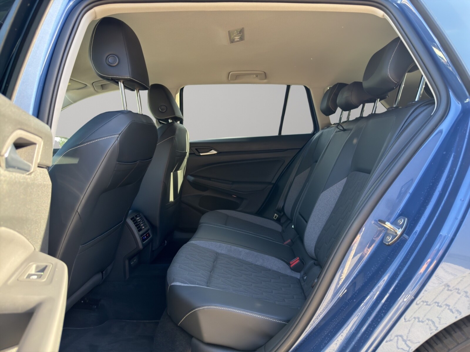 Volkswagen Golf Variant – Bild 12