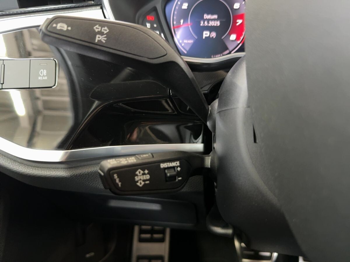 Image about Audi Q3 45 TFSI quattro S tronic