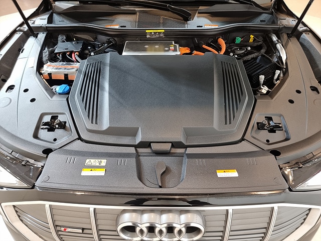 Audi e-tron !! GEACAE 0 7