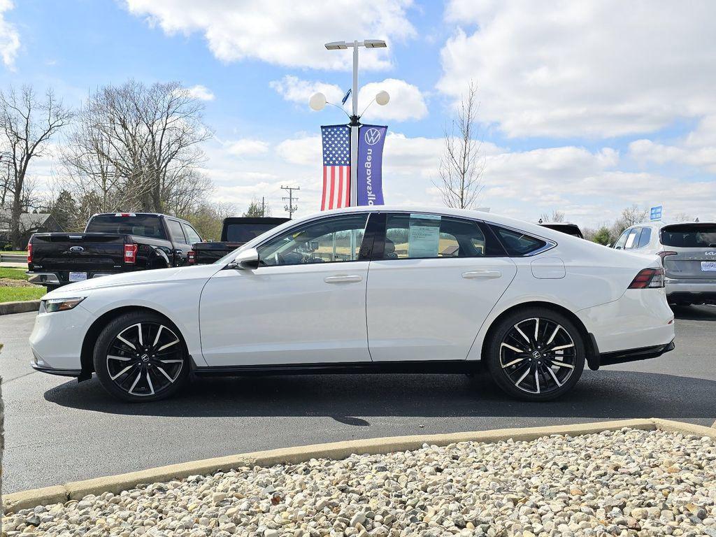 2023 Honda Accord Hybrid Touring - Photo 24