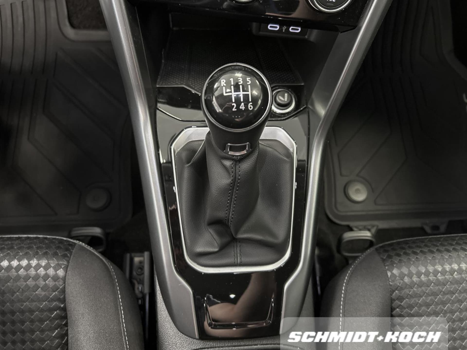 Volkswagen T-Roc Active