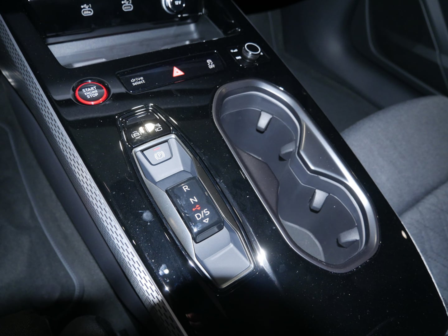 Bild über Audi A6 Avant edition one TDI quattro 150 kWS tronic - für weitere Informationen kontaktieren Sie den Audi Partner