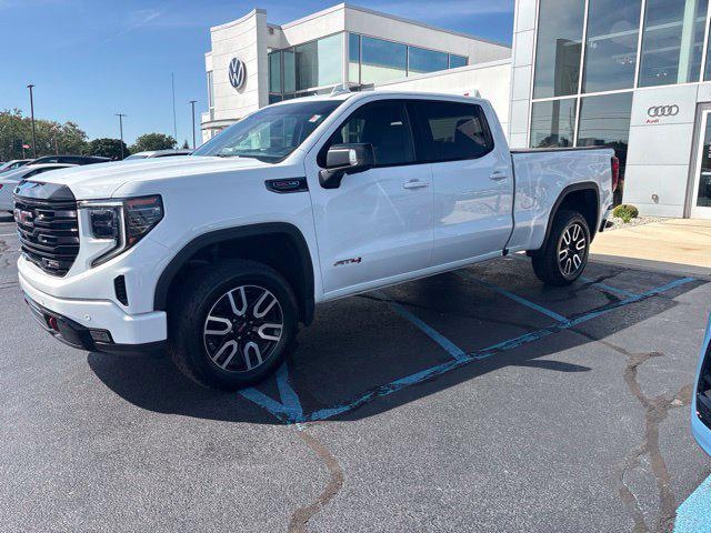 Photo of 2023 GMC Sierra