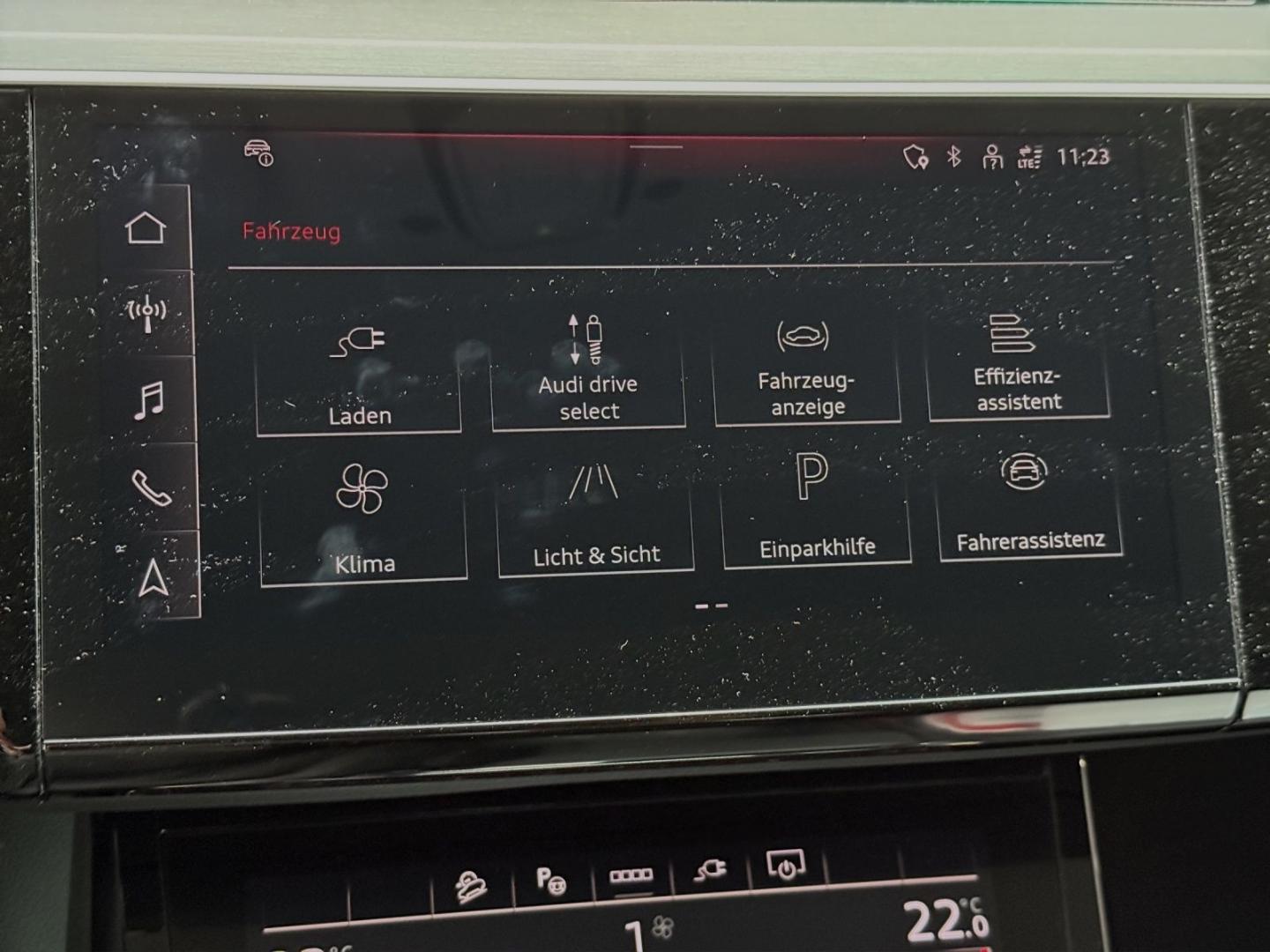 Image about Audi Q8 e-tron S line 50 e-tron quattro