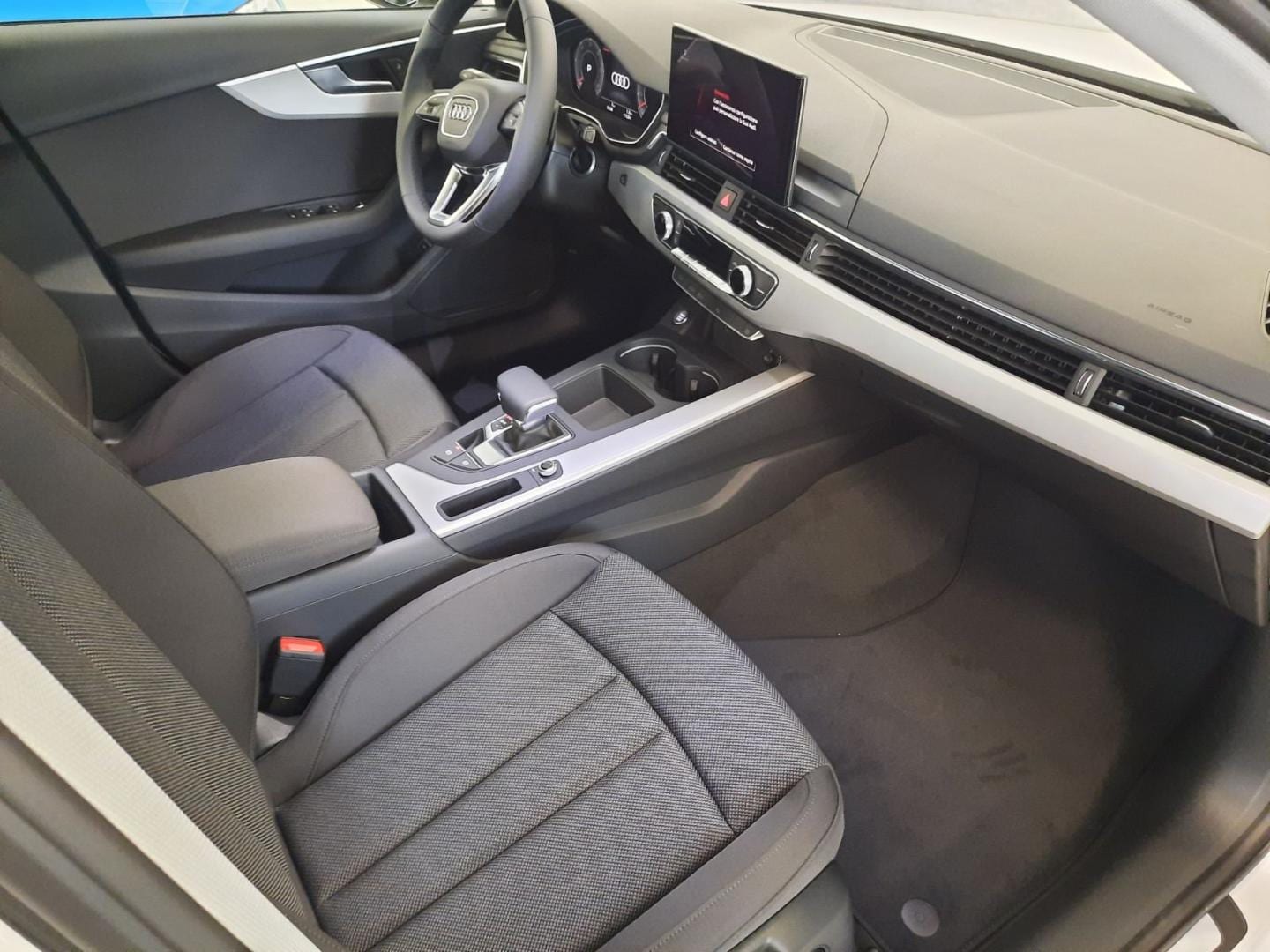 Image about Audi A4 Avant Business 30 TDI 100 kW (136 CV) S tronic