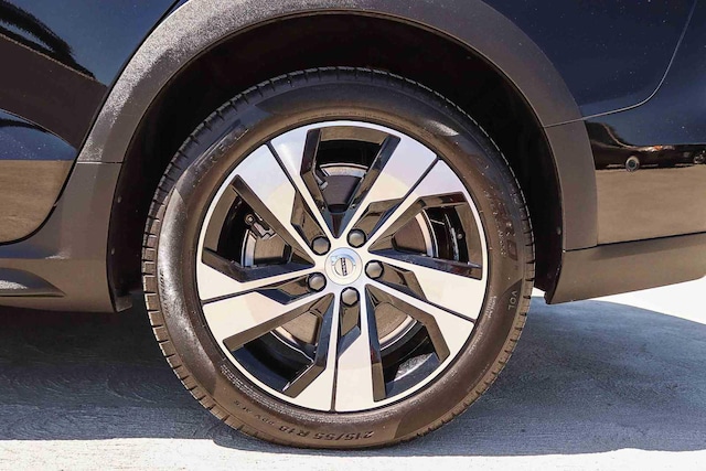 2023 Volvo V60 Cross Country Plus - Photo 13