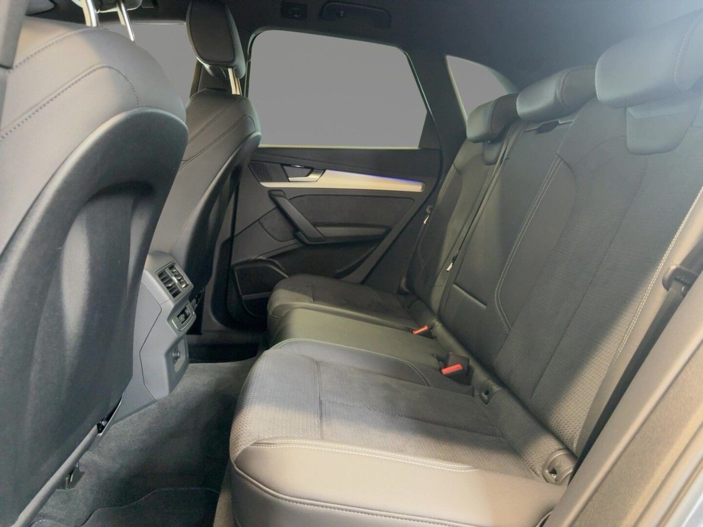 Bild über Audi Q5 40 TDI quattro 150 kW S tronic - für weitere Informationen kontaktieren Sie den Audi Partner