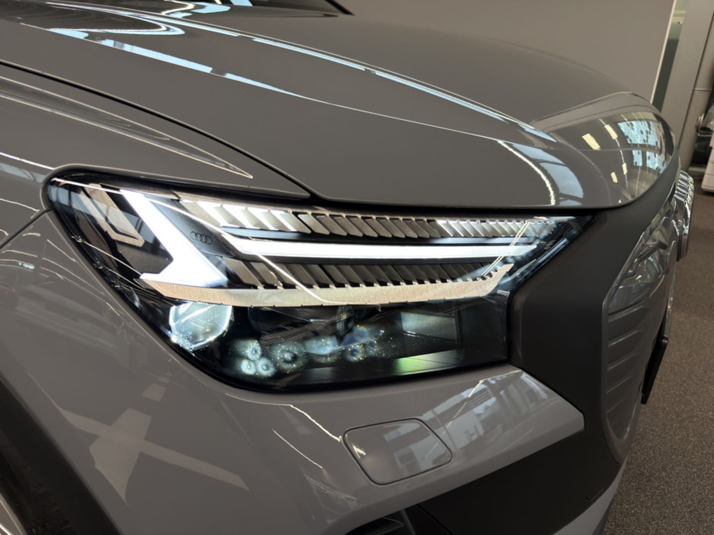 Bild über Audi Q4 e-tron 40 e-tron - für weitere Informationen kontaktieren Sie den Audi Partner