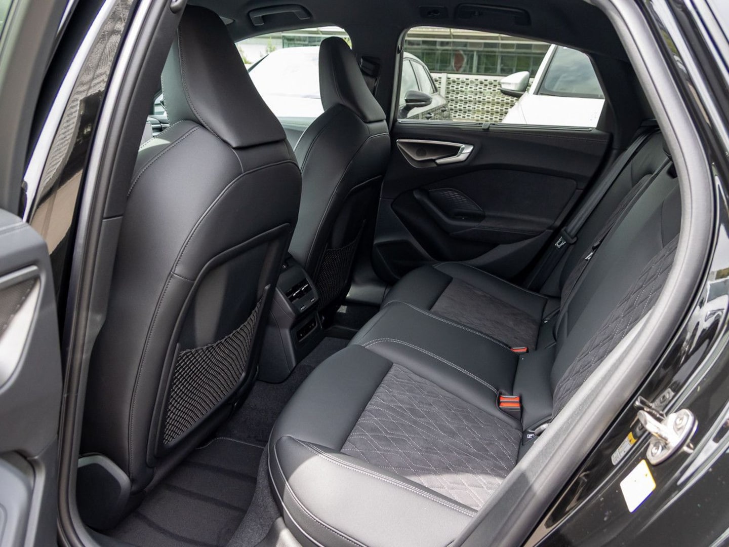 Bild über Audi A5 Limousine TFSI quattro 150 kW S tronic - für weitere Informationen kontaktieren Sie den Audi Partner