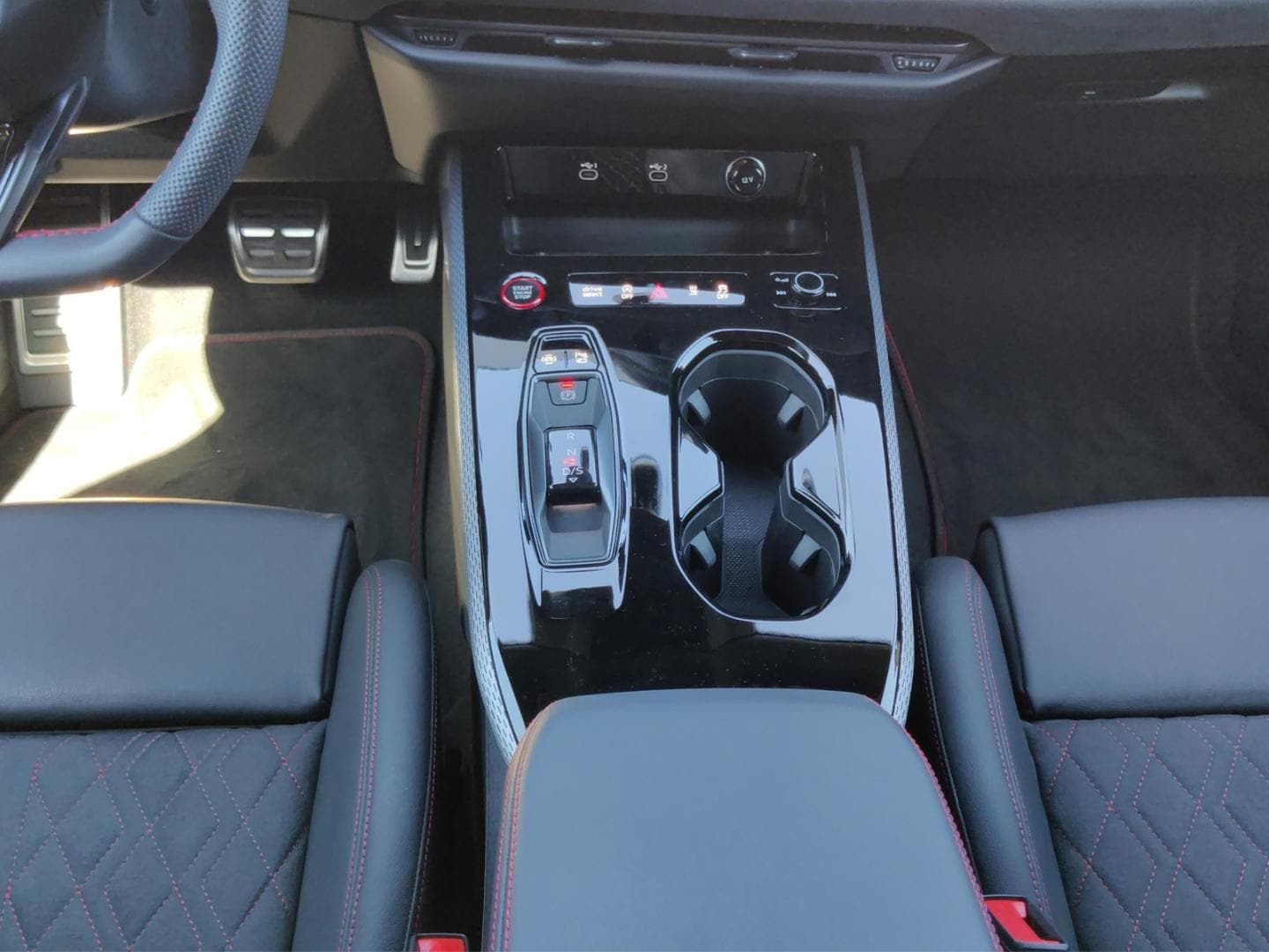 Bild über Audi A5 Avant TFSI quattro S tronic - für weitere Informationen kontaktieren Sie den Audi Partner
