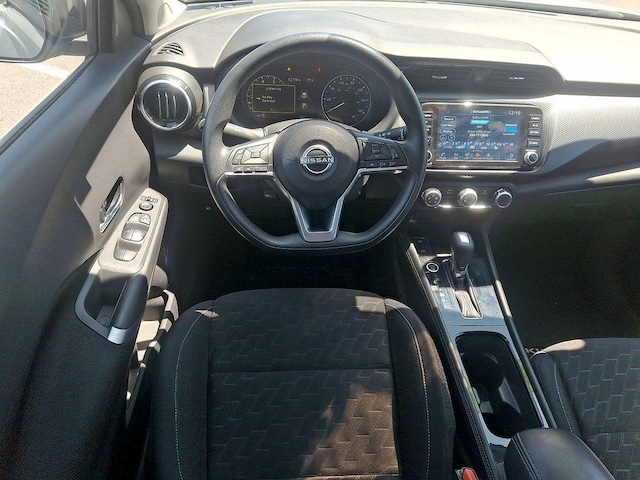2023 Nissan Kicks