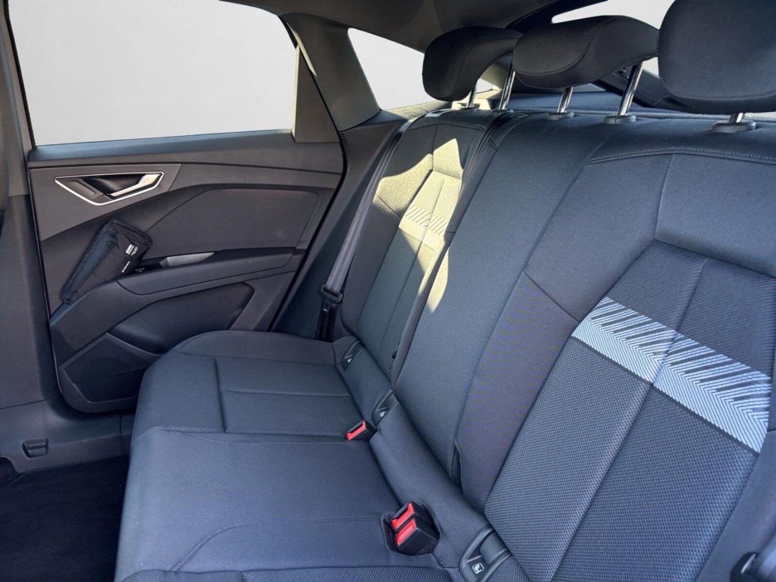 Audi Q4 Sportback e-tron – Bild 14