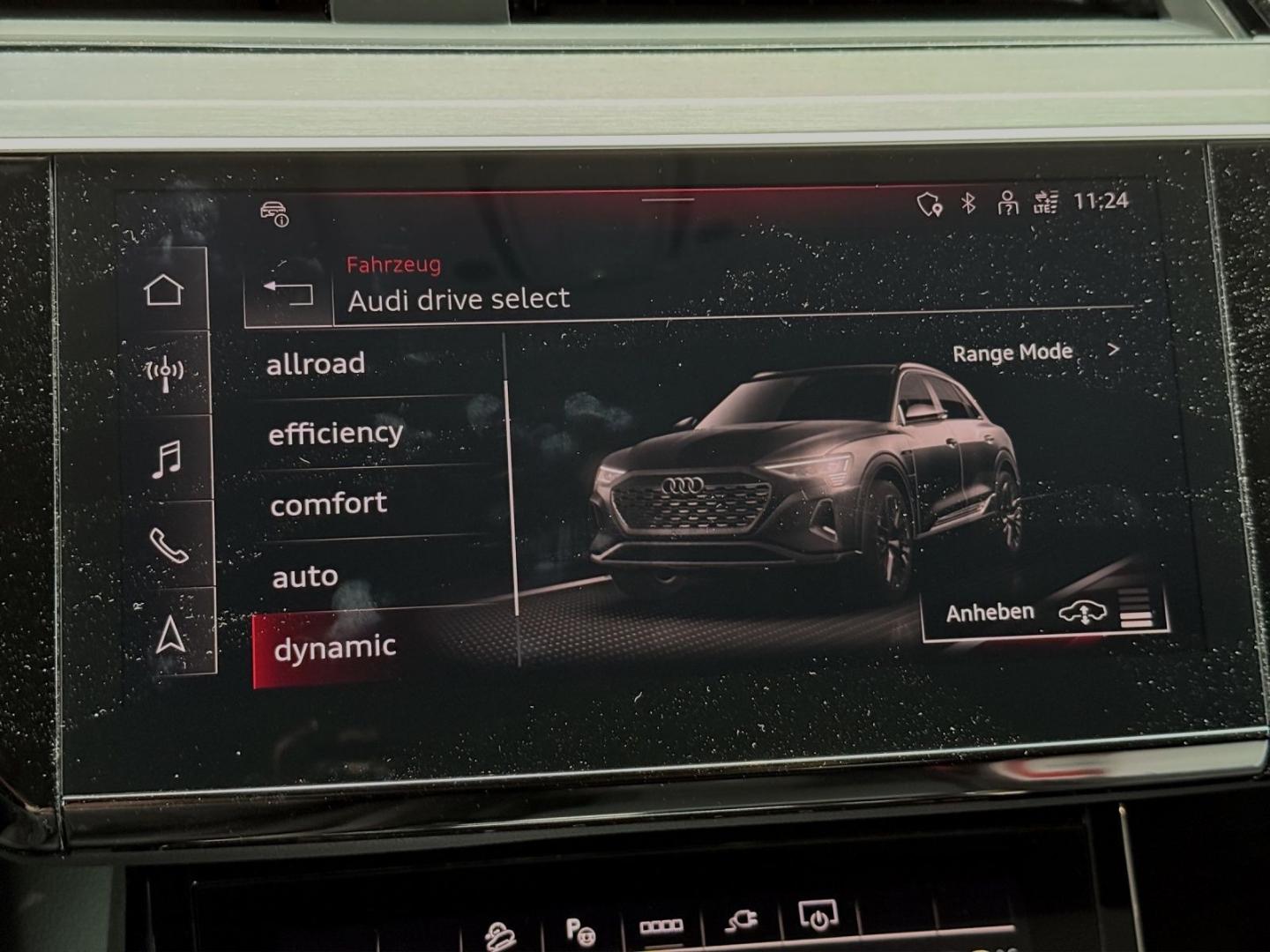 Image about Audi Q8 e-tron S line 50 e-tron quattro