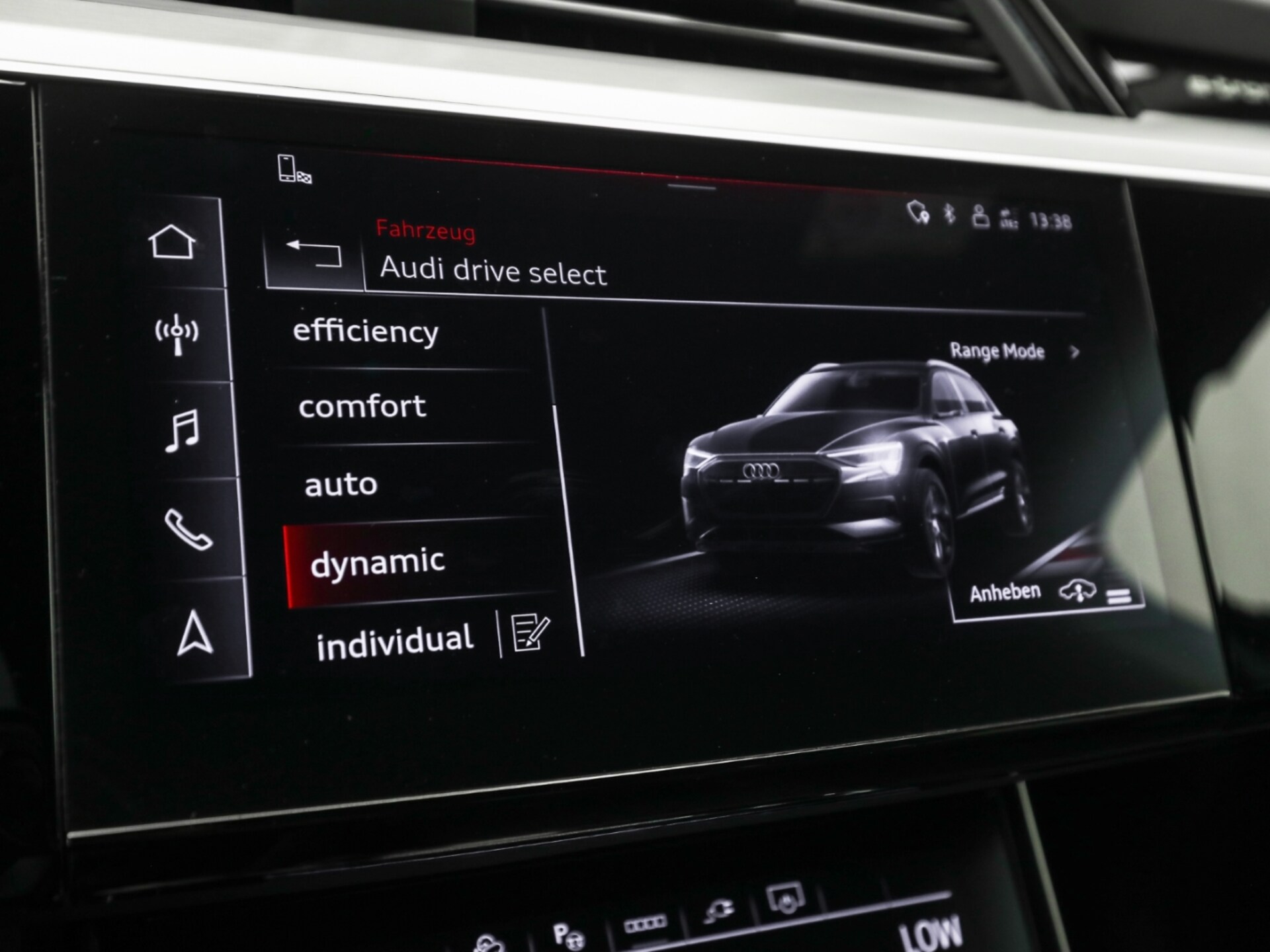 Audi Q8 e-tron S line