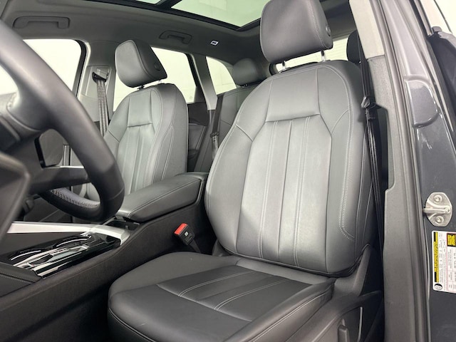 2025 Audi New Q5 Premium Plus - Photo 26