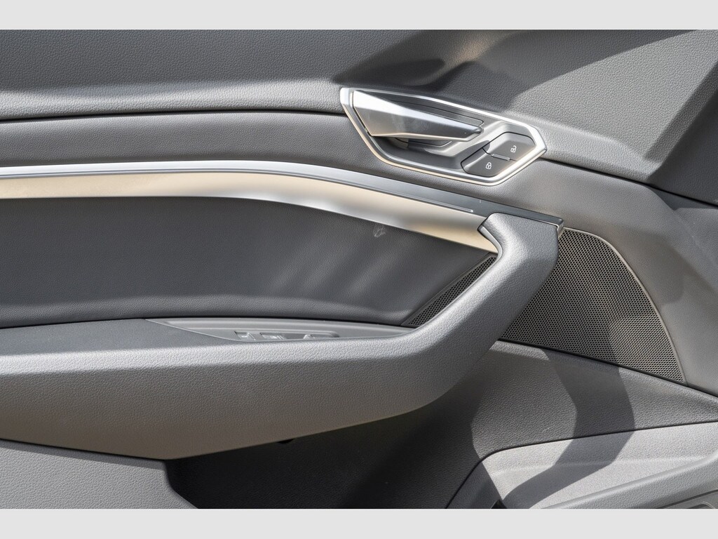 Image about Audi Q8 Sportback e-tron advanced 55 e-tron quattro