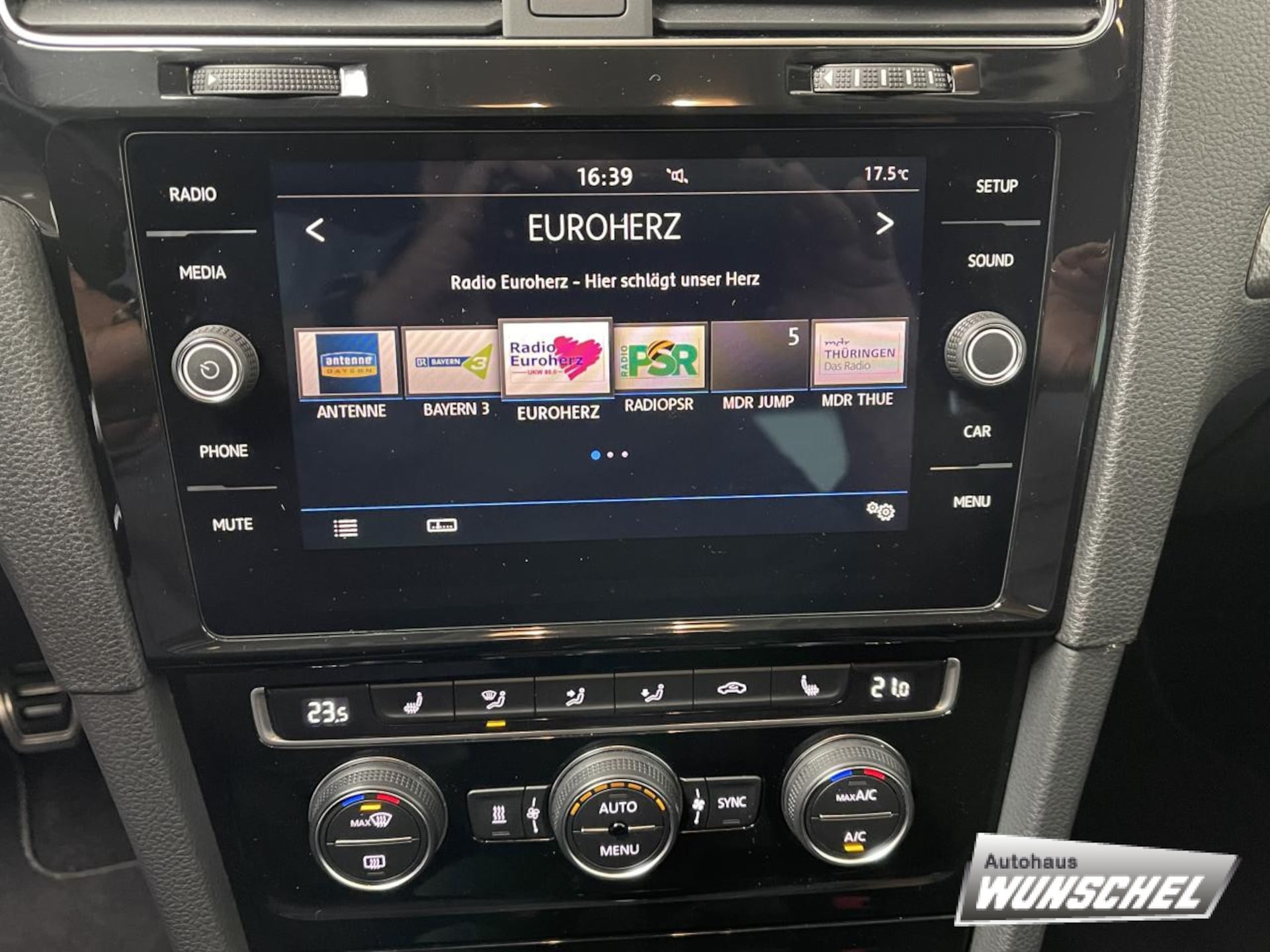 Volkswagen Golf IQ.DRIVE